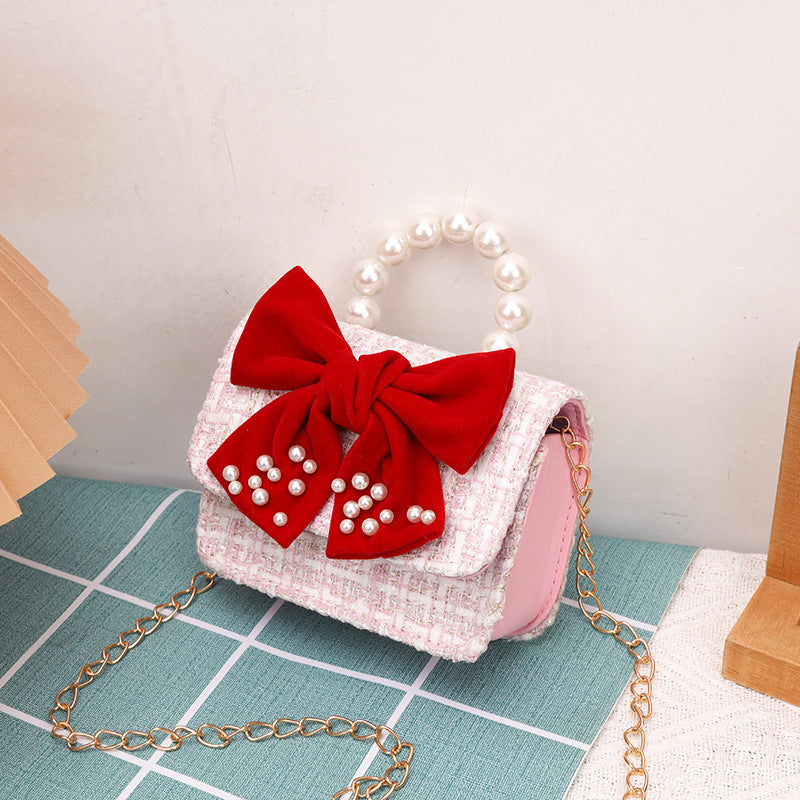 Girl's sling purse