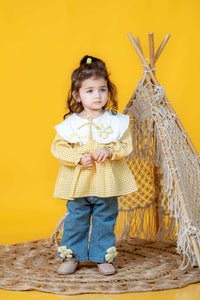 GIRL'S FLORAL TOP AND JEANS SET