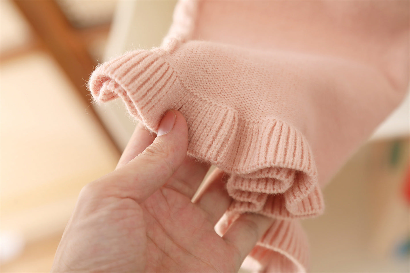 Cute Baby 2-Piece Knitwear Set – Cream Pullover with Pink Suspender Vest & Pants