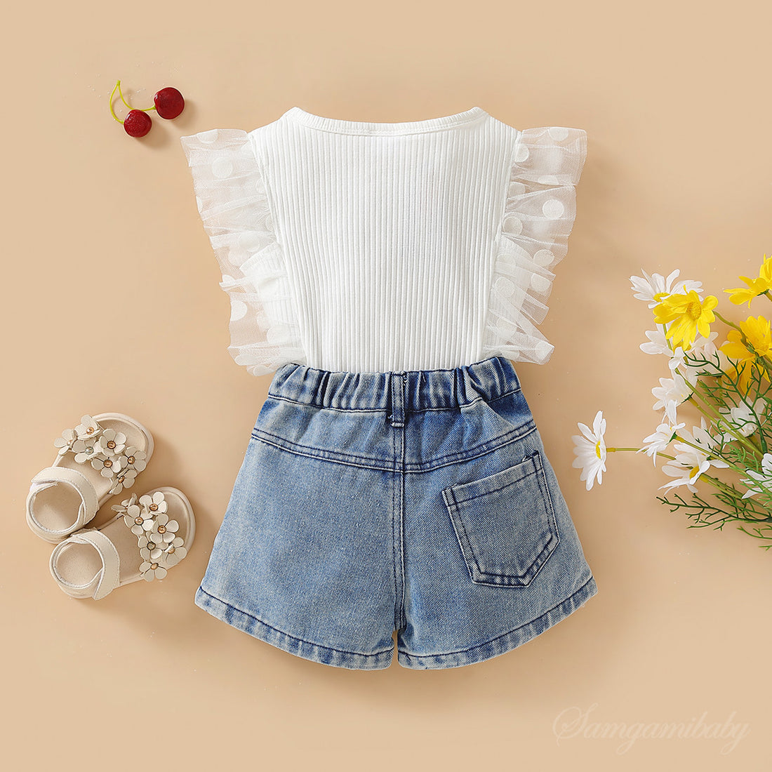 Frilled top with printed shorts