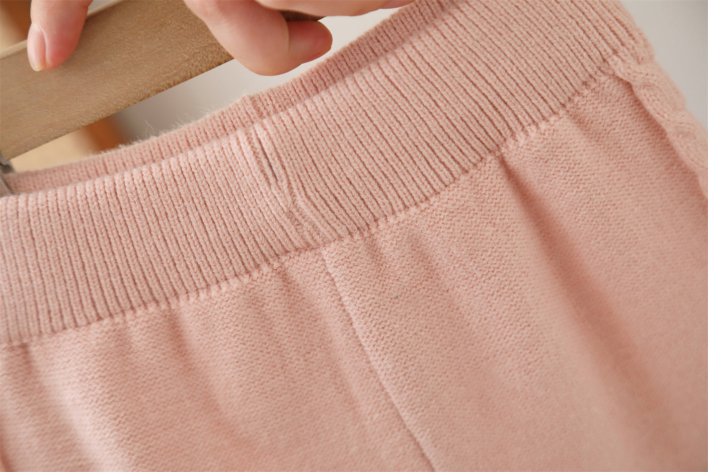 Cute Baby 2-Piece Knitwear Set – Cream Pullover with Pink Suspender Vest & Pants